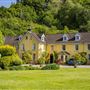 Knipoch Hotel