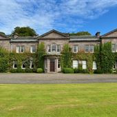 Dunsinnan House & Estate
