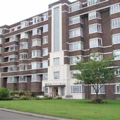 Kelvin Court