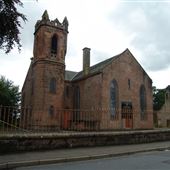 Auchinleck Parish Church / Graveyard