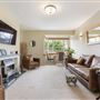 Kelvin Court Apartment